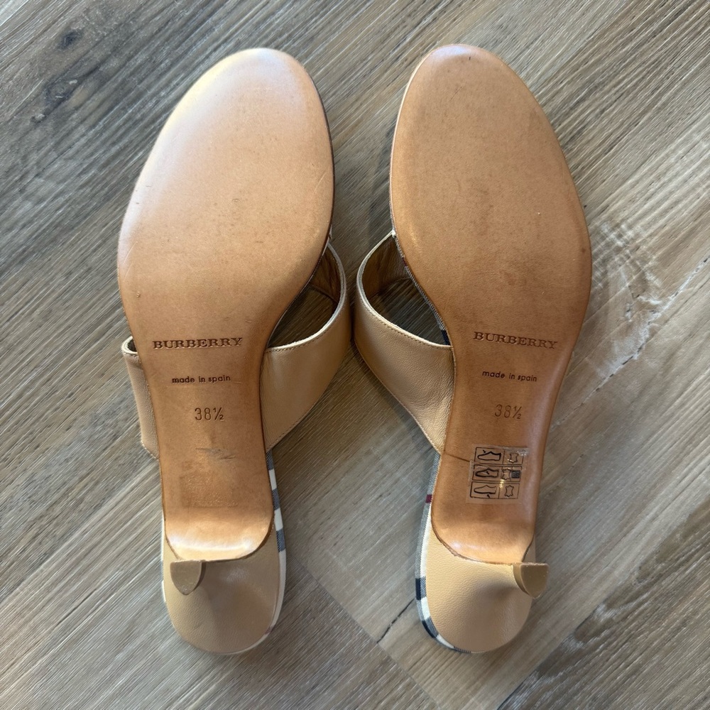 Burberry Nova Check thong sandals with a kitten heel Size 38.5 - Picture 7 of 7